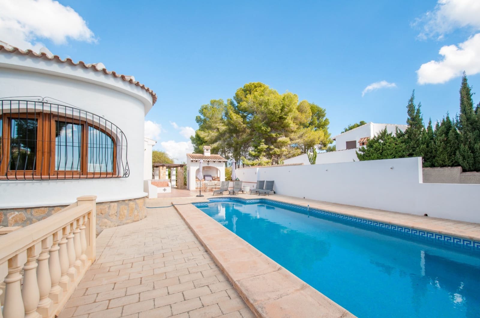 4 soveværelse Villa til salg i Moraira med swimmingpool - € 895.000 (Ref: 9073743)