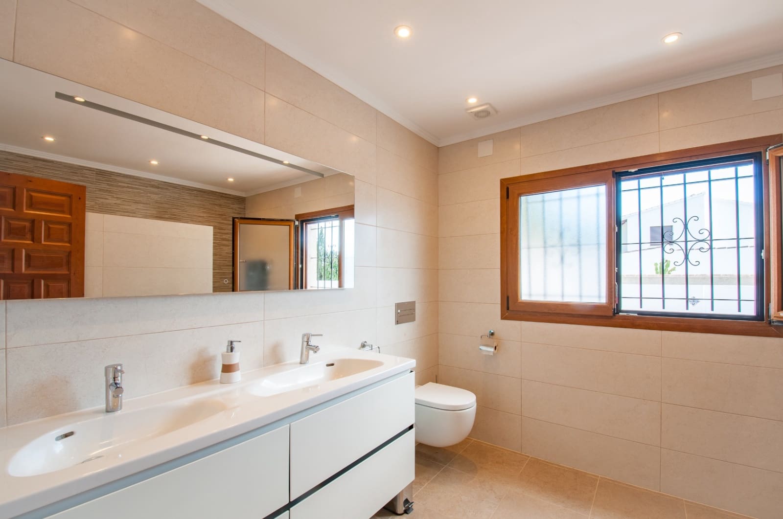 4 soveværelse Villa til salg i Moraira med swimmingpool - € 895.000 (Ref: 9073743)