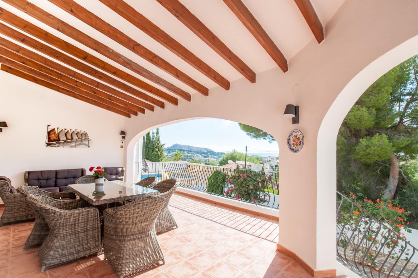 4 soveværelse Villa til salg i Moraira med swimmingpool - € 895.000 (Ref: 9073743)