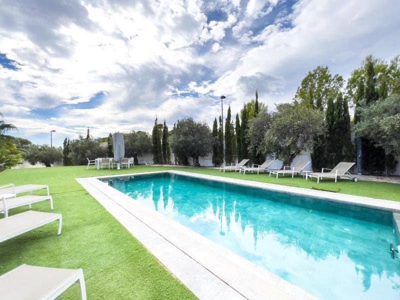 5 makuuhuone Huvila myytävänä paikassa Altea la Vella mukana uima-altaan 
autotalli - 1 100 000 € (Ref: 9073782)