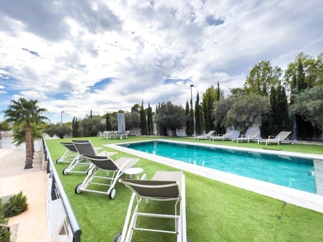 5 quarto Moradia para venda em Altea la Vella, Altea com piscina garagem - 1 100 000 € (Ref: 9073782)