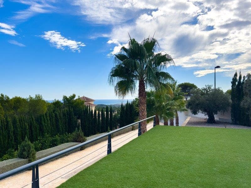 5 makuuhuone Huvila myytävänä paikassa Altea la Vella mukana uima-altaan 
autotalli - 1 100 000 € (Ref: 9073782)