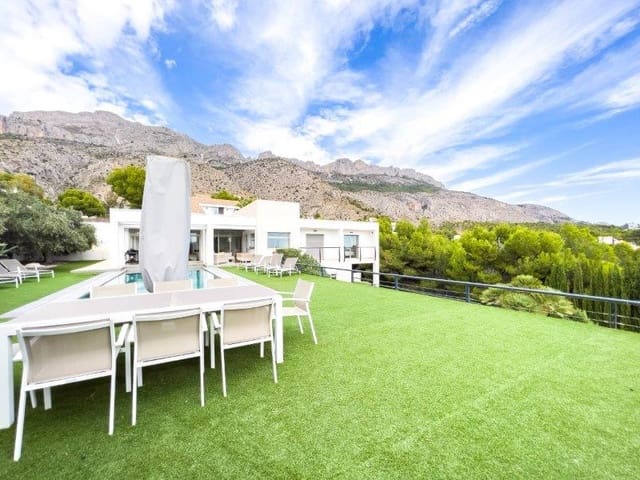 5 quarto Moradia para venda em Altea la Vella, Altea com piscina garagem - 1 100 000 € (Ref: 9073782)
