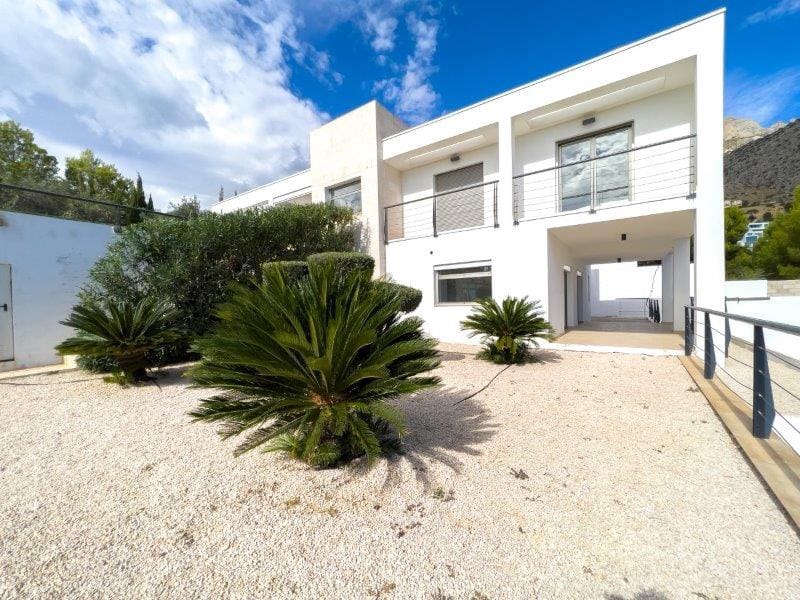 5 makuuhuone Huvila myytävänä paikassa Altea la Vella mukana uima-altaan 
autotalli - 1 100 000 € (Ref: 9073782)