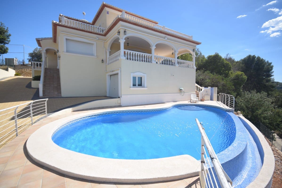 4 bedroom Villa for sale in Javea / Xabia with pool garage - € 835,000 (Ref: 9073789)