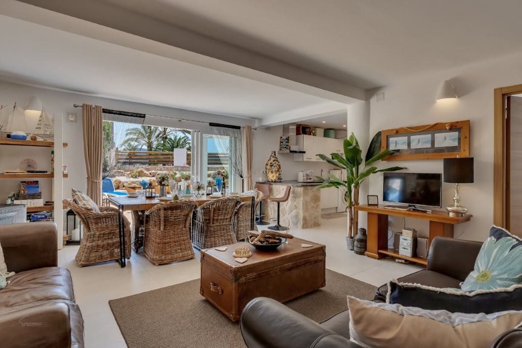 5 bedroom Villa for sale in Javea / Xabia with pool - € 895,000 (Ref: 9105147)