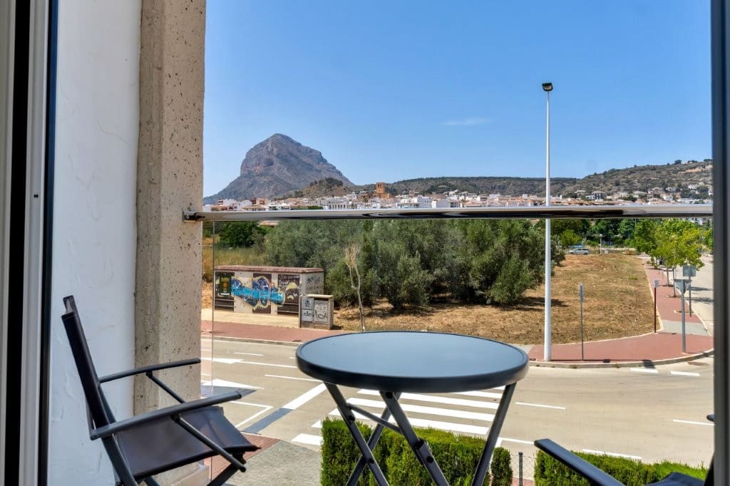 4 sypialnia Dom na sprzedaż w Javea / Xabia z basenem - 649 000 € (Ref: 9105148)