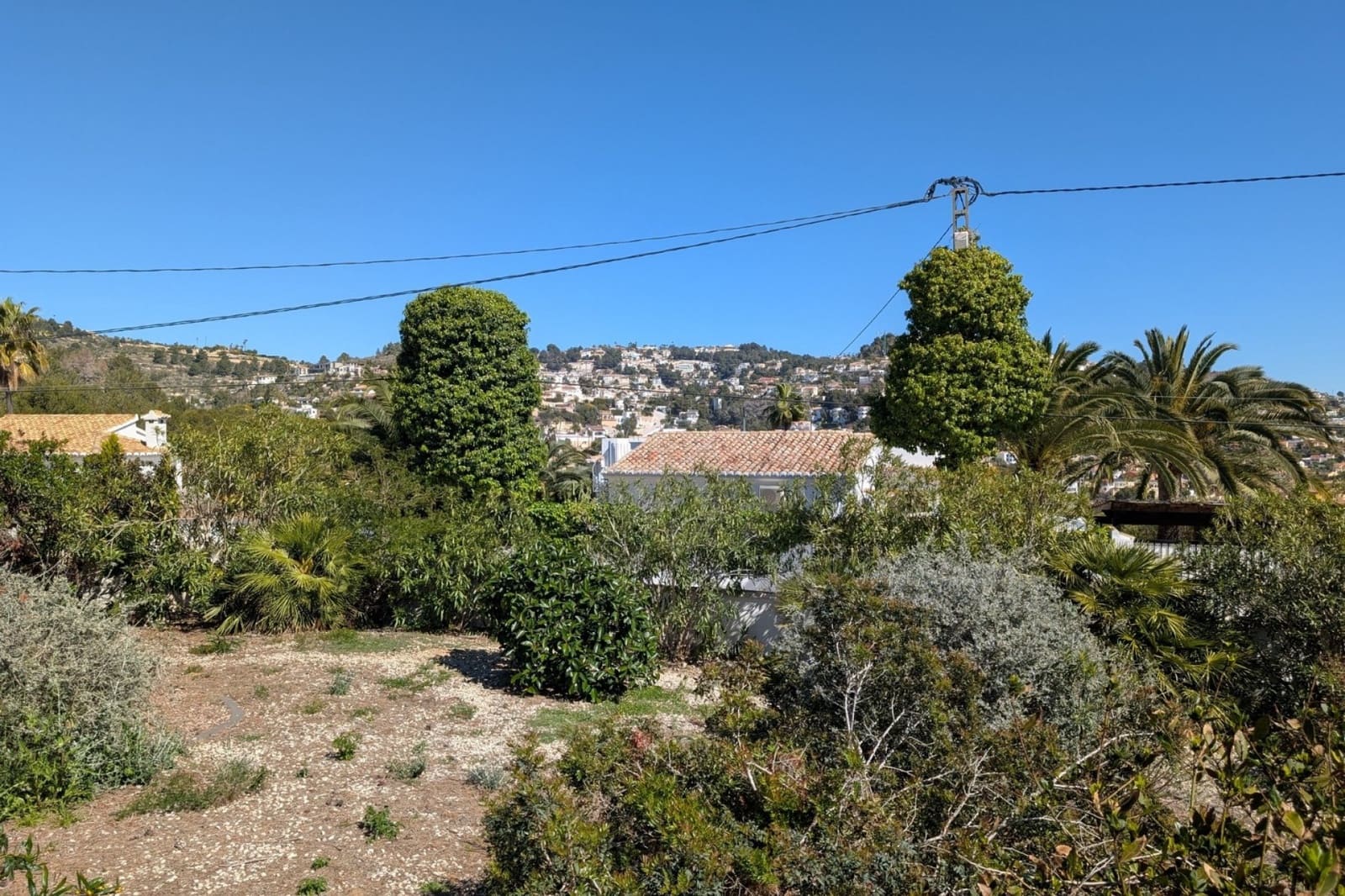 Grunde uden byggetilladelser til salg i Benissa - € 315.000 (Ref: 9107017)