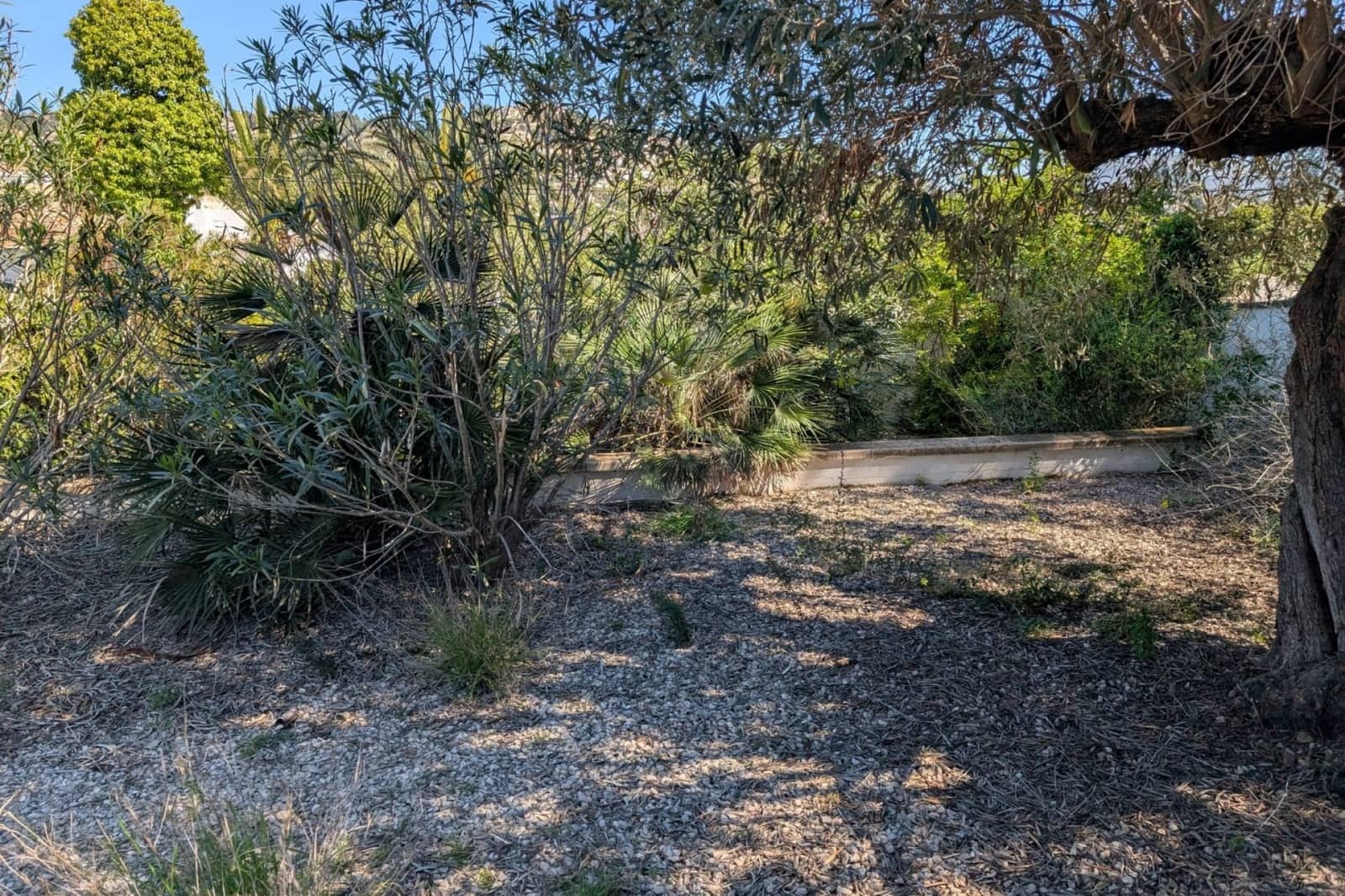 Grunde uden byggetilladelser til salg i Benissa - € 315.000 (Ref: 9107017)