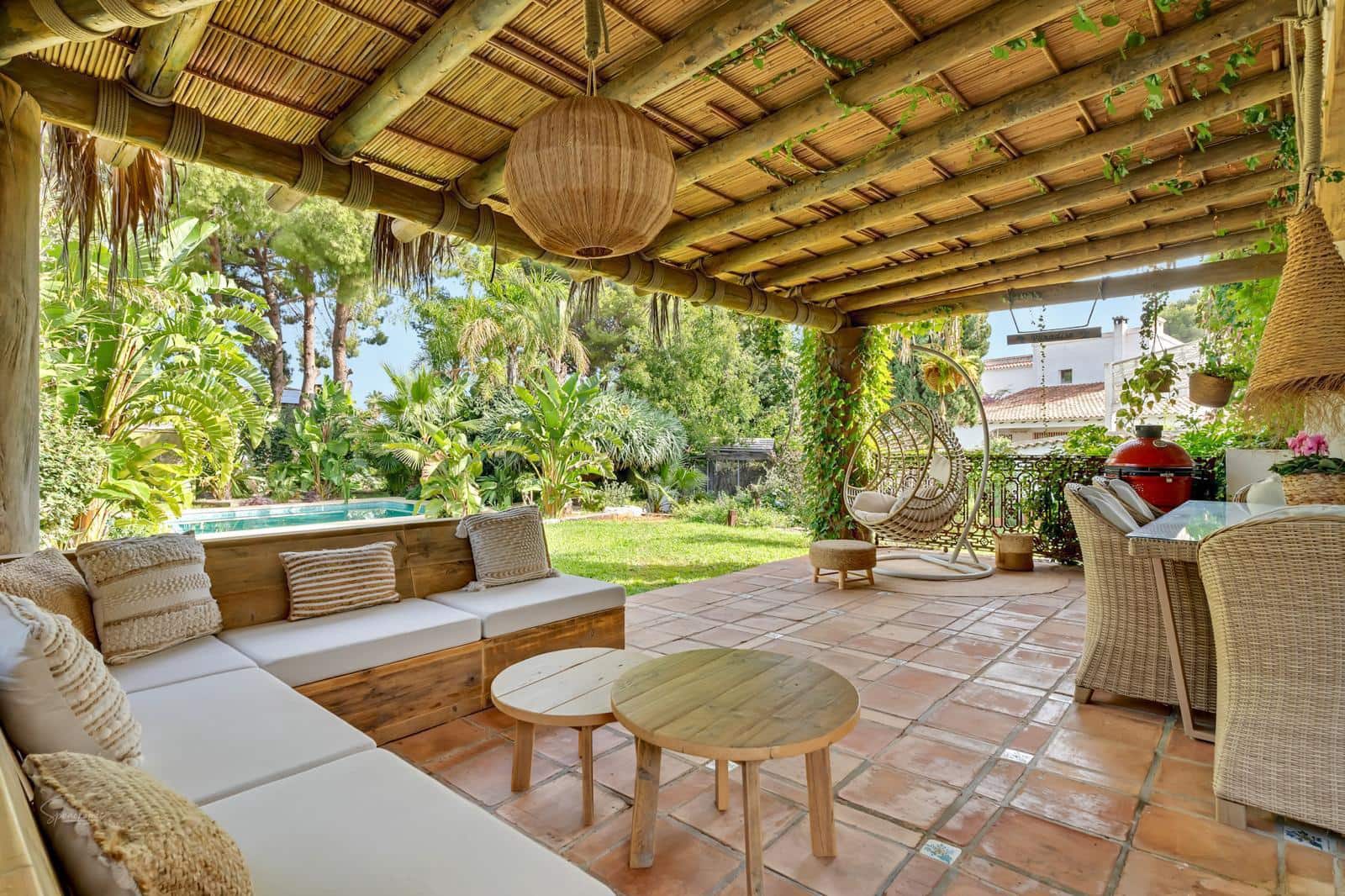5 bedroom Villa for sale in Denia with pool garage - € 1,470,000 (Ref: 9109792)