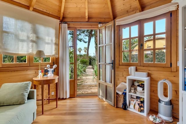 5 bedroom Villa for sale in Dénia with pool garage - € 1,470,000 (Ref: 9109792)