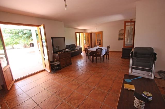 6 makuuhuone Huvila myytävänä paikassa Pedreguer mukana uima-altaan 
autotalli - 698 500 € (Ref: 9109794)