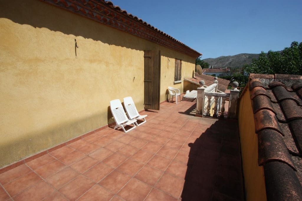 6 bedroom Villa for sale in Pedreguer with pool garage - € 698,500 (Ref: 9109794)