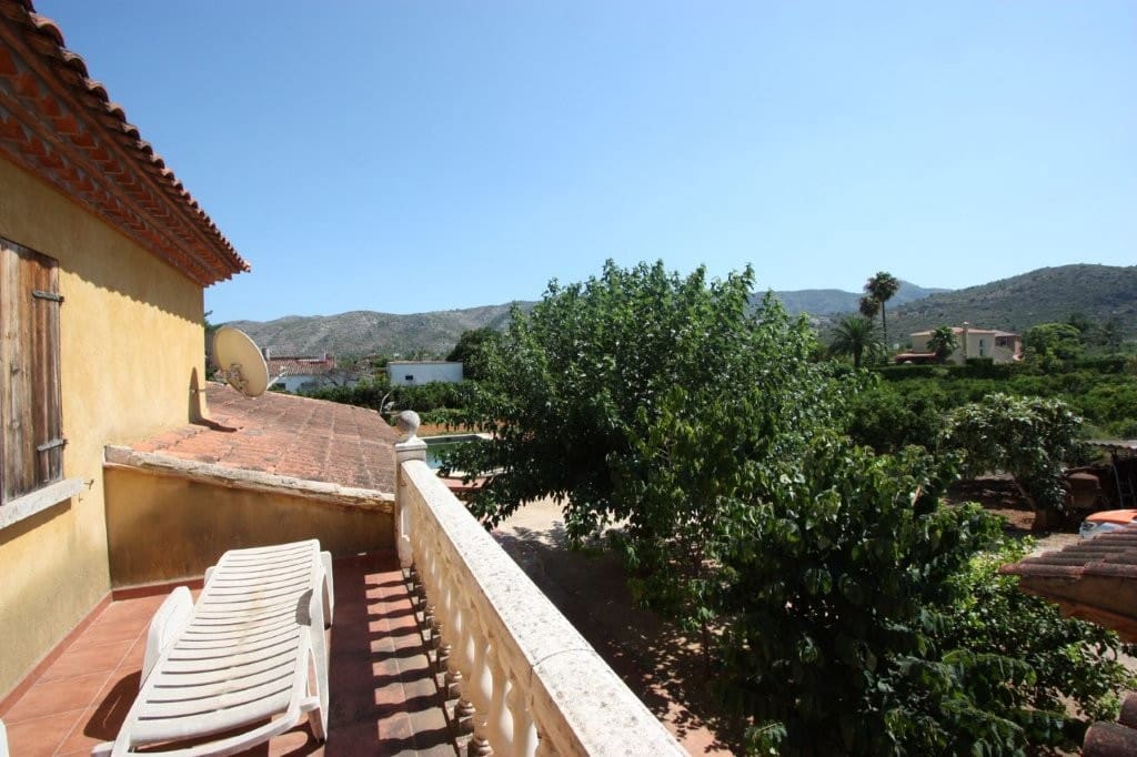 6 bedroom Villa for sale in Pedreguer with pool garage - € 698,500 (Ref: 9109794)