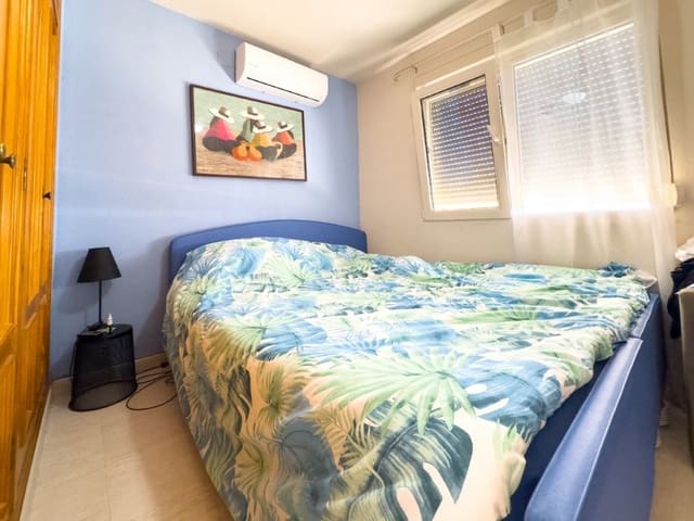 3 soverom Villa til salgs i El Campello med svømmebasseng garasje - € 595 000 (Ref: 9134661)