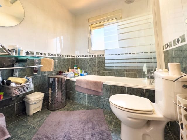 3 soverom Villa til salgs i El Campello med svømmebasseng garasje - € 595 000 (Ref: 9134661)