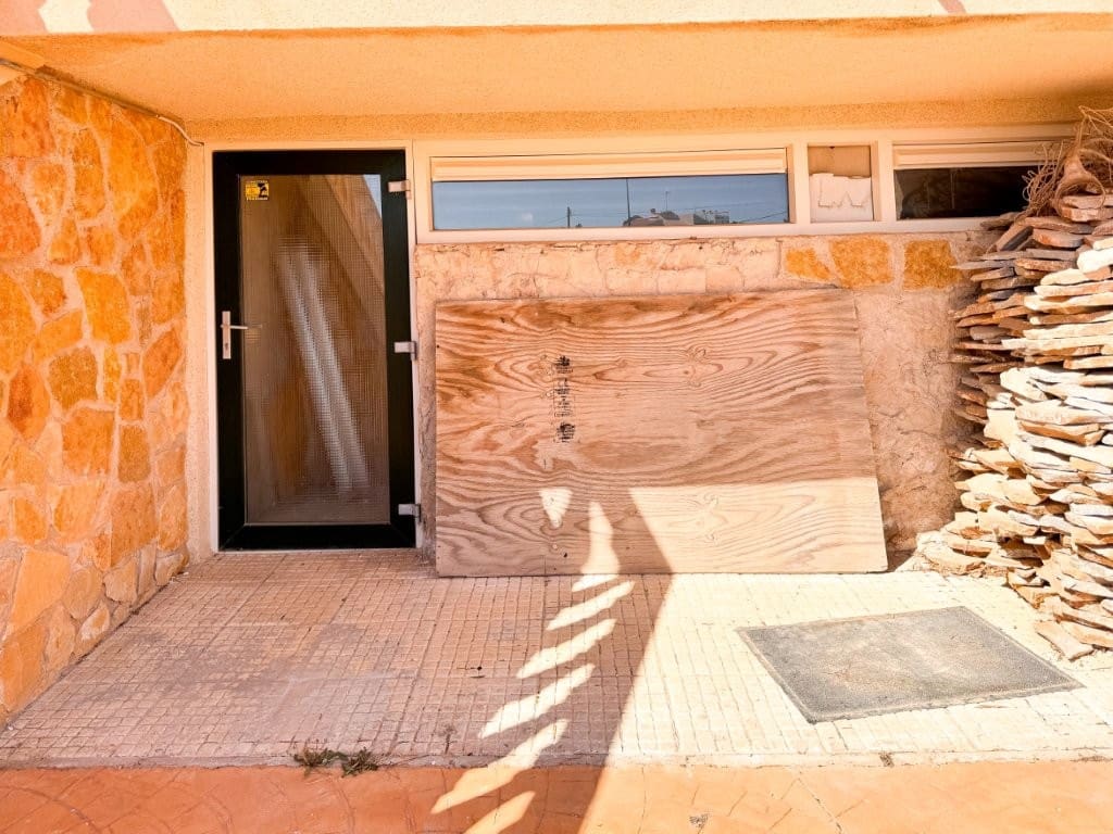 3 bedroom Villa for sale in El Campello with pool garage - € 595,000 (Ref: 9134661)