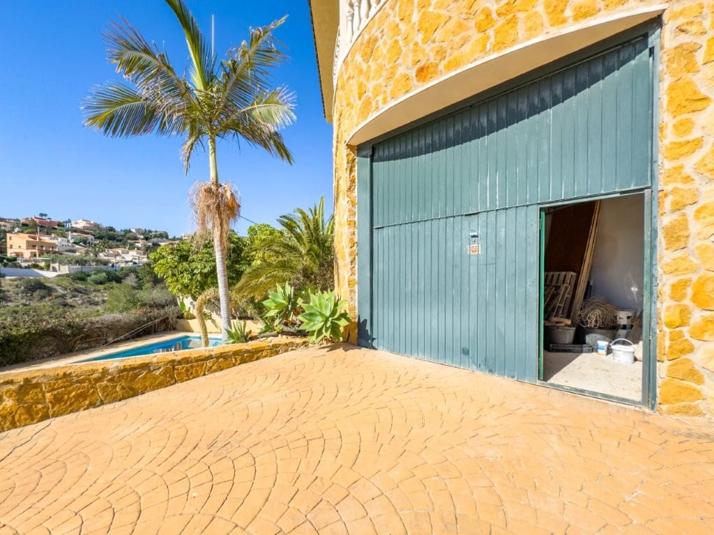 3 soverom Villa til salgs i Cala d'Or med svømmebasseng garasje - € 595 000 (Ref: 9134661)