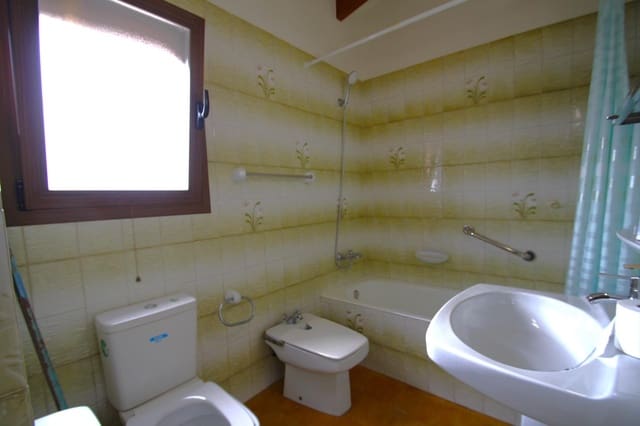 4 makuuhuone Huvila myytävänä paikassa Benissa mukana uima-altaan - 619 000 € (Ref: 9138762)