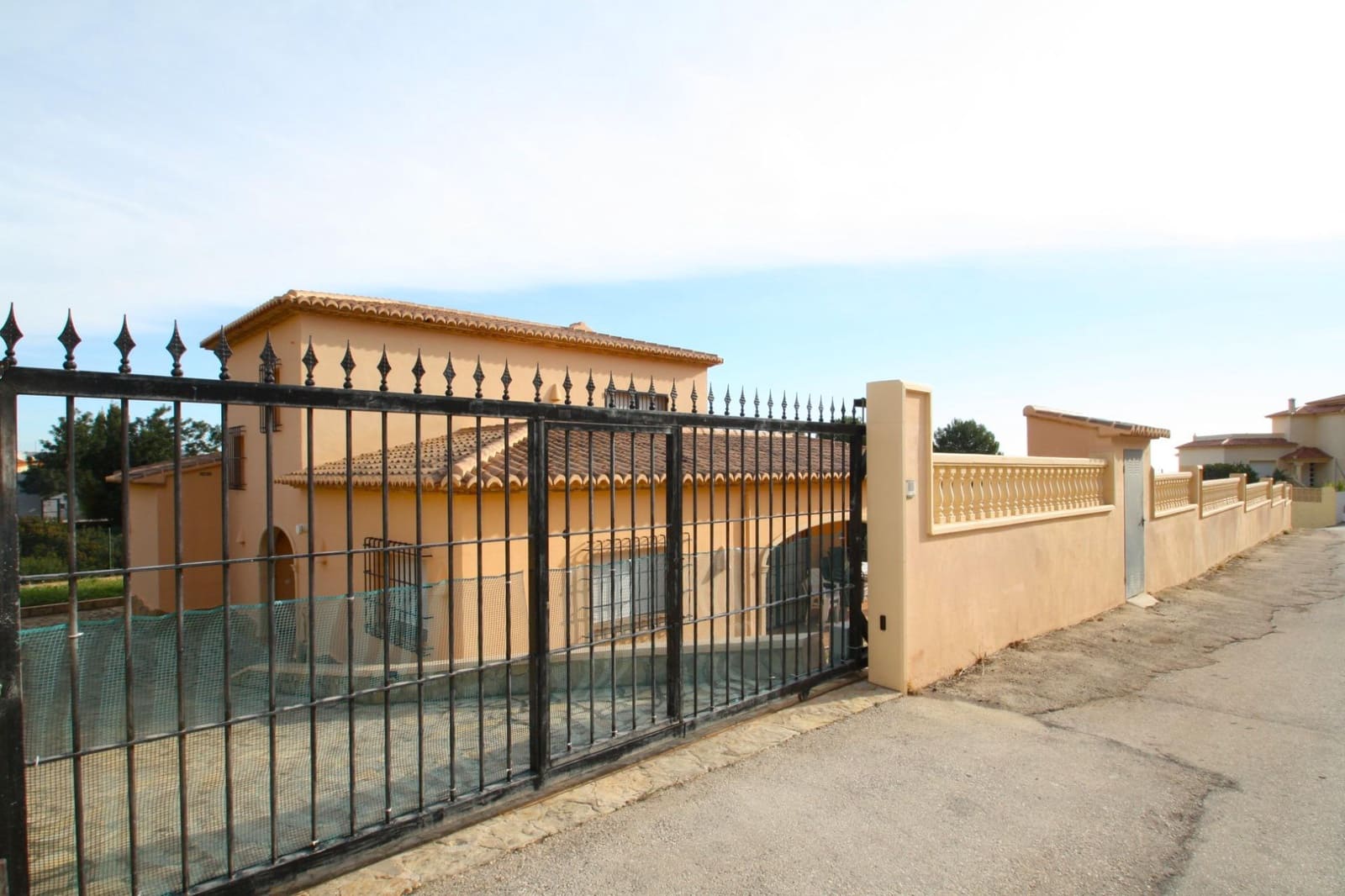 3 soverom Villa til salgs i Calpe / Calp med svømmebasseng garasje - € 664 000 (Ref: 9143343)