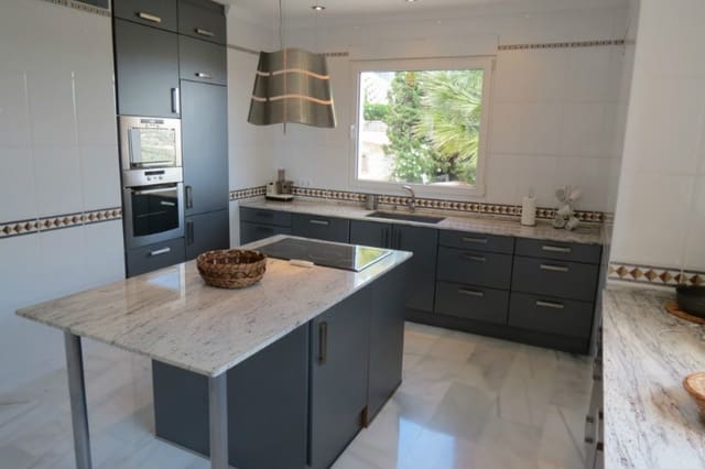 4 camera da letto Villa in vendita in Oltamar - Cucarres, Calpe / Calp con piscina garage - 795.000 € (Rif: 9143716)