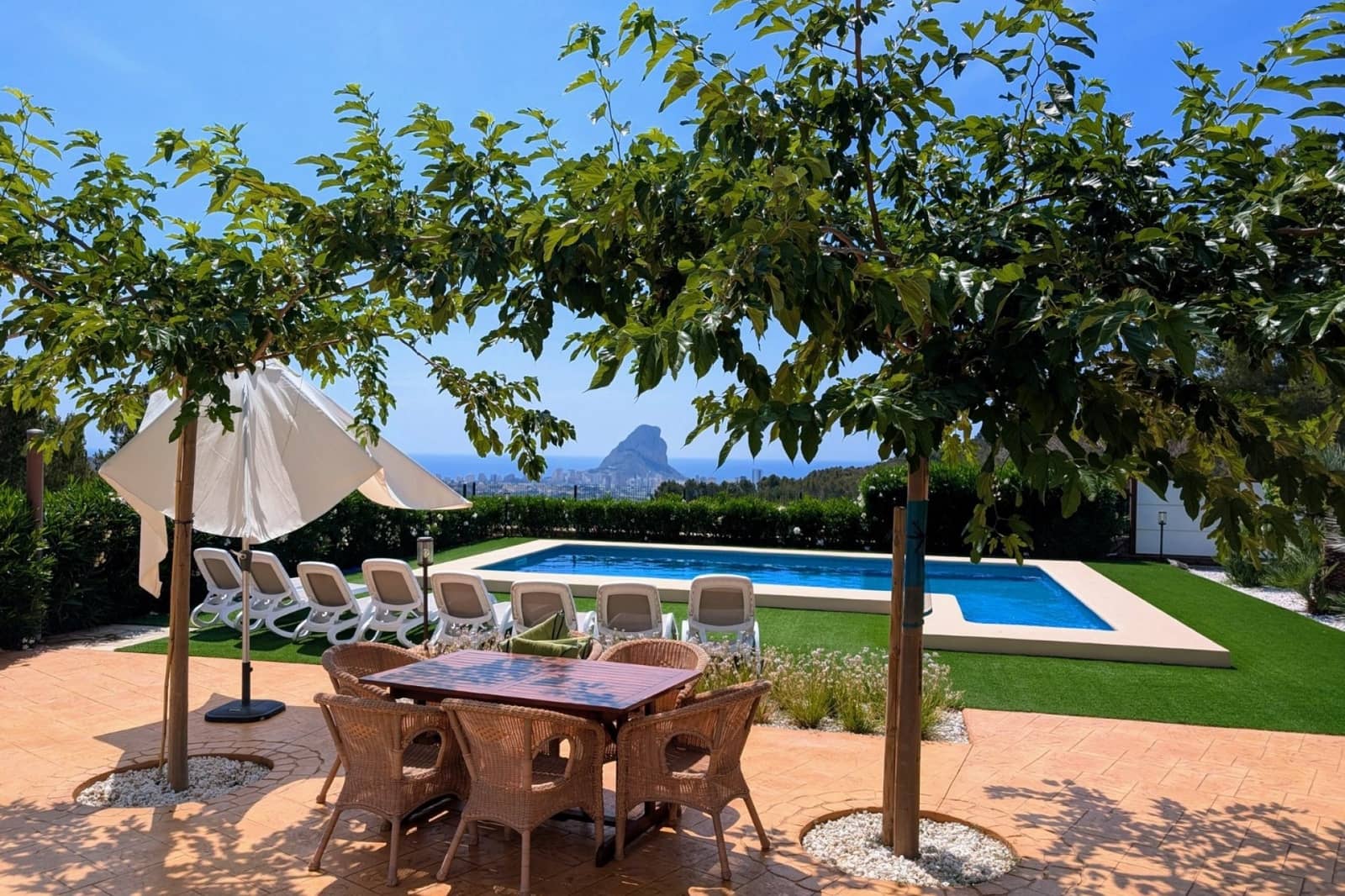 4 bedroom Villa for sale in Benissa with pool - € 1,095,000 (Ref: 9143717)