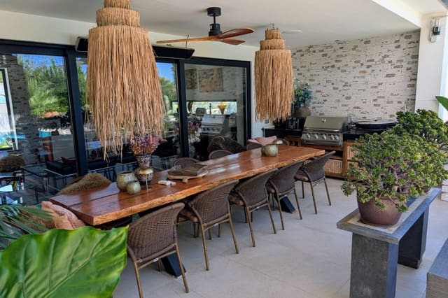 3 sypialnia Willa na sprzedaż w Calpe / Calp z basenem garażem - 1 600 000 € (Ref: 9177119)