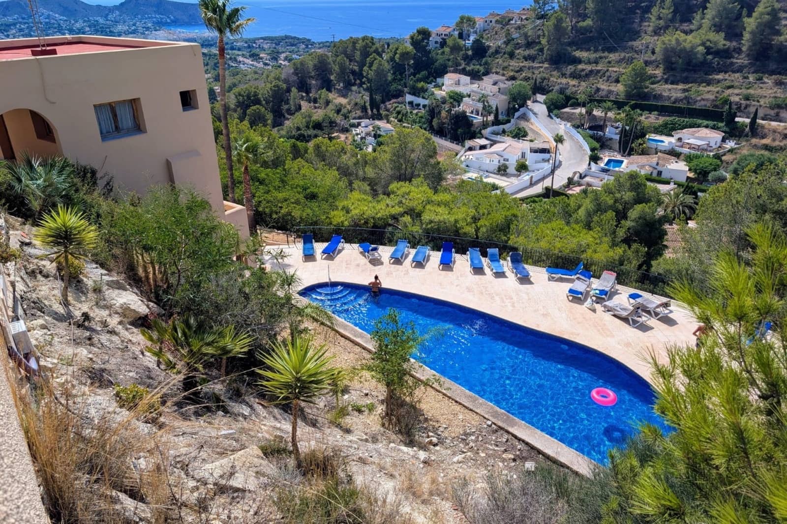 4 bedroom Villa for sale in Moraira with pool - € 445,000 (Ref: 9177350)