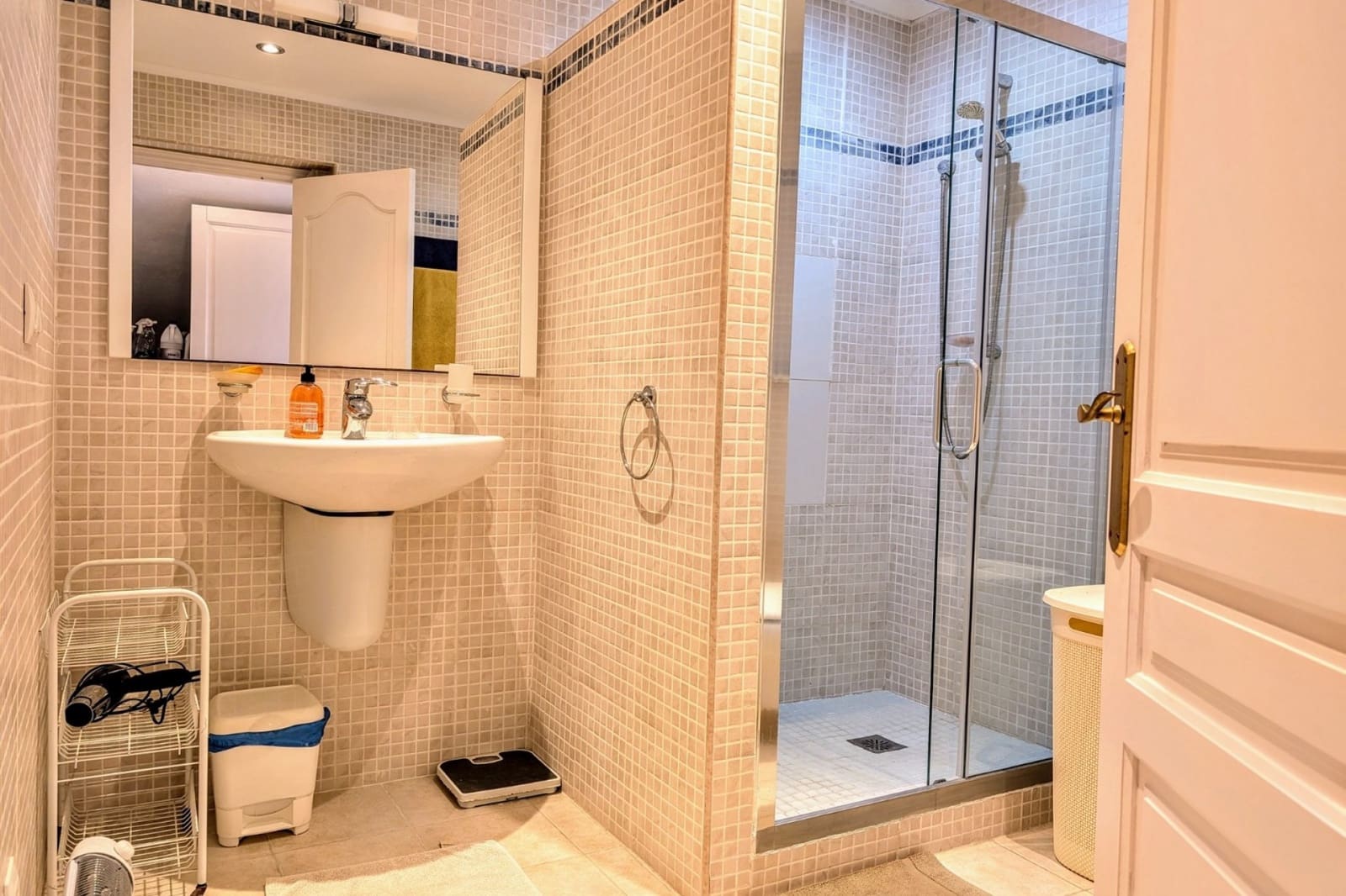 4 bedroom Villa for sale in Moraira with pool - € 445,000 (Ref: 9177350)