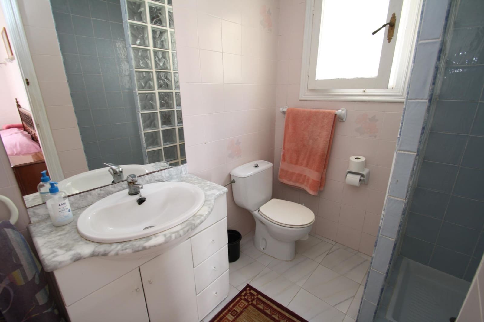 5 bedroom Villa for sale in Moraira with pool - € 380,000 (Ref: 9220198)