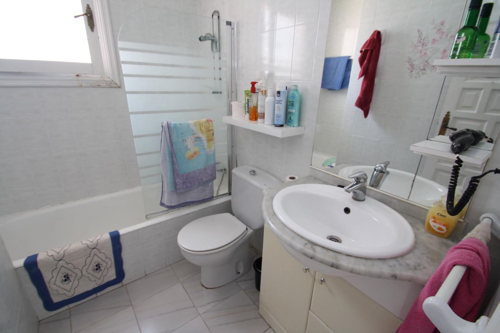 5 bedroom Villa for sale in Moraira with pool - € 380,000 (Ref: 9220198)