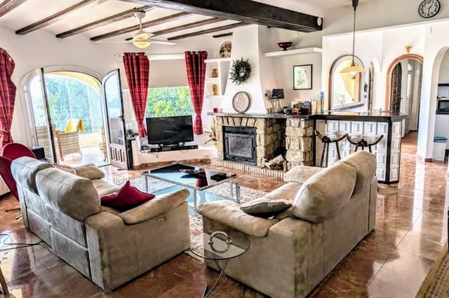 4 makuuhuone Huvila myytävänä paikassa Moraira, Teulada-Moraira mukana uima-altaan - 950 000 € (Ref: 9307236)