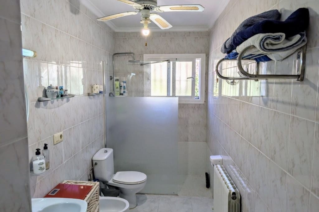 3 bedroom Villa for sale in Benitachell / Benitatxell with pool garage - € 550,000 (Ref: 9421649)