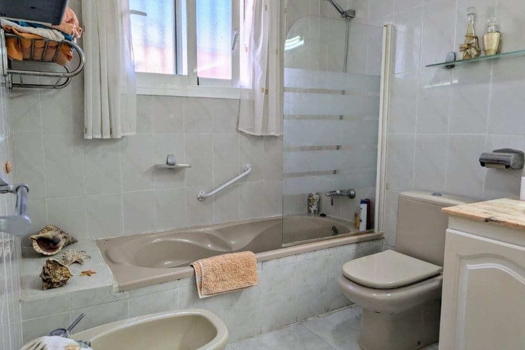 3 bedroom Villa for sale in Benitachell / Benitatxell with pool garage - € 550,000 (Ref: 9421649)