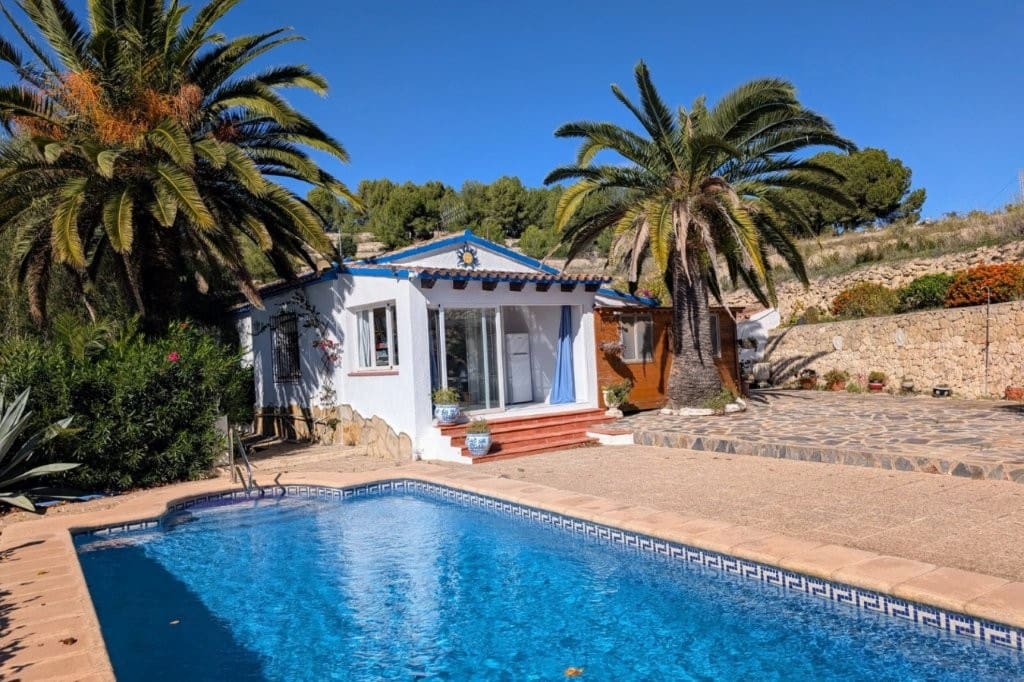 3 bedroom Villa for sale in Benitachell / Benitatxell with pool garage - € 550,000 (Ref: 9421649)
