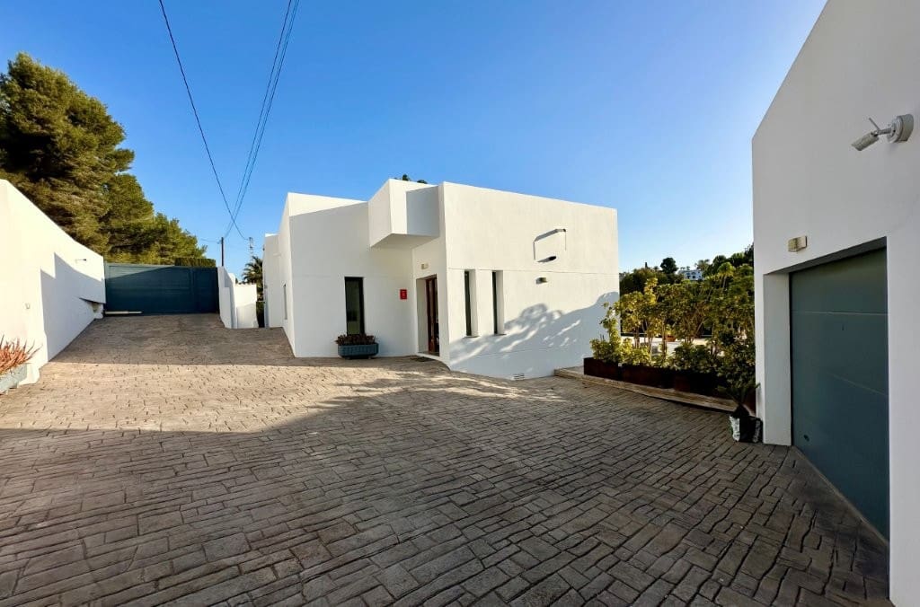 3 makuuhuone Huvila myytävänä paikassa Benissa mukana uima-altaan 
autotalli - 895 000 € (Ref: 9421651)