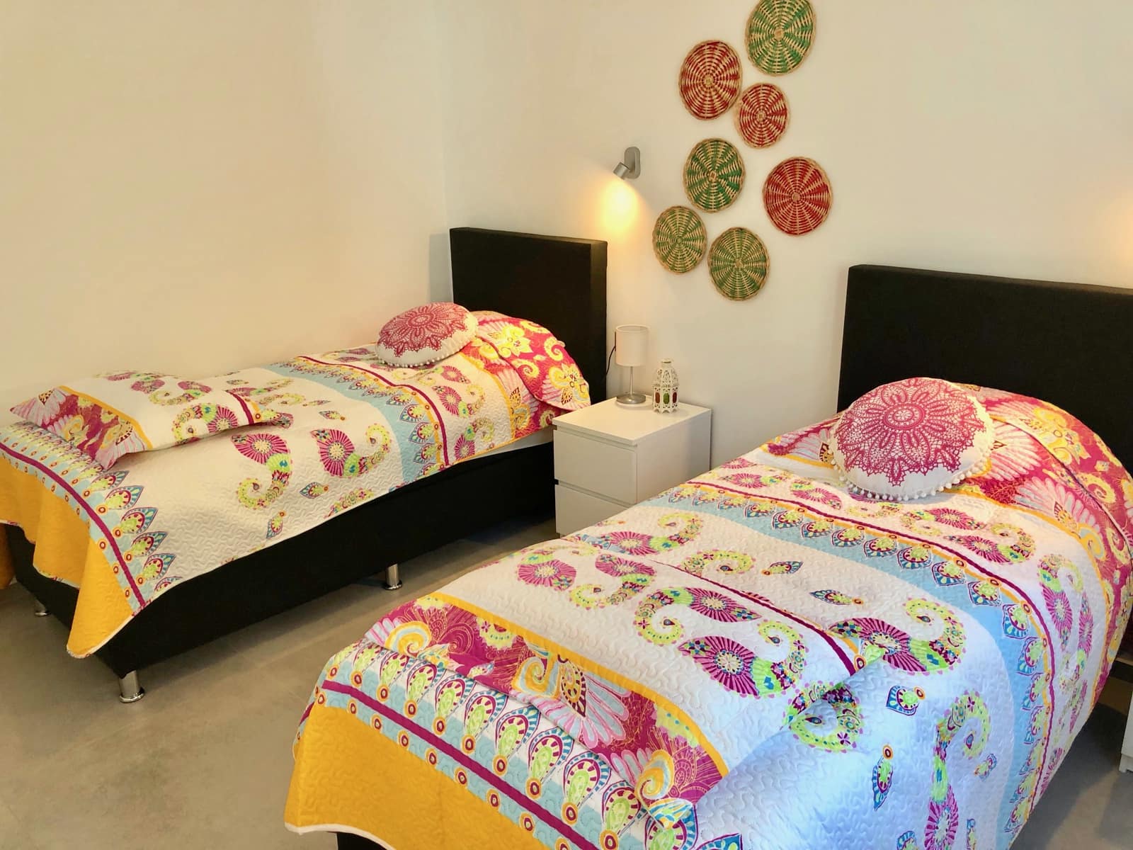 3 makuuhuone Huvila myytävänä paikassa Benissa mukana uima-altaan 
autotalli - 895 000 € (Ref: 9421651)