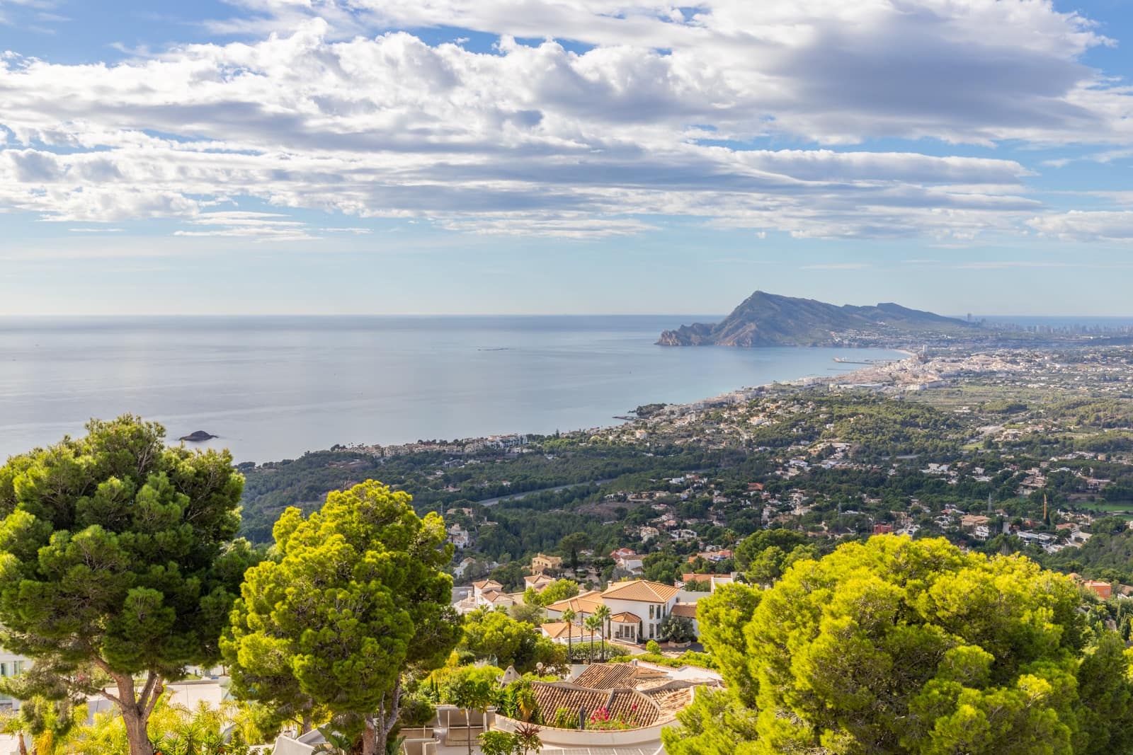 3 slaapkamer Penthouse te koop in Altea met zwembad garage - € 2.750.000 (Ref: 9422346)