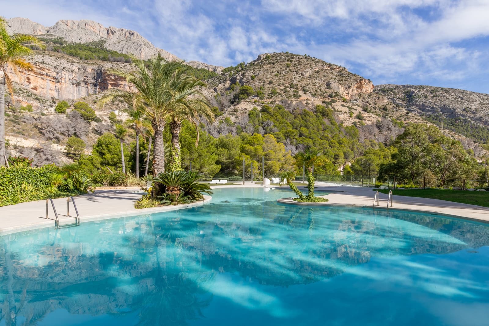 3 slaapkamer Penthouse te koop in Altea met zwembad garage - € 2.750.000 (Ref: 9422346)