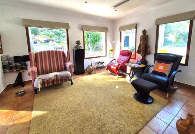 4 sypialnia Willa na sprzedaż w Jalón / Xaló z basenem garażem - 650 000 € (Ref: 9422347)