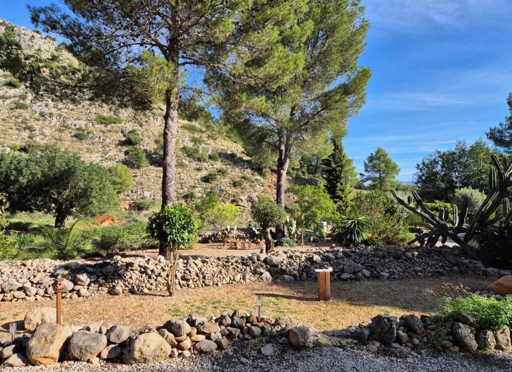 4 bedroom Villa for sale in Jalon / Xalo with pool garage - € 650,000 (Ref: 9422347)