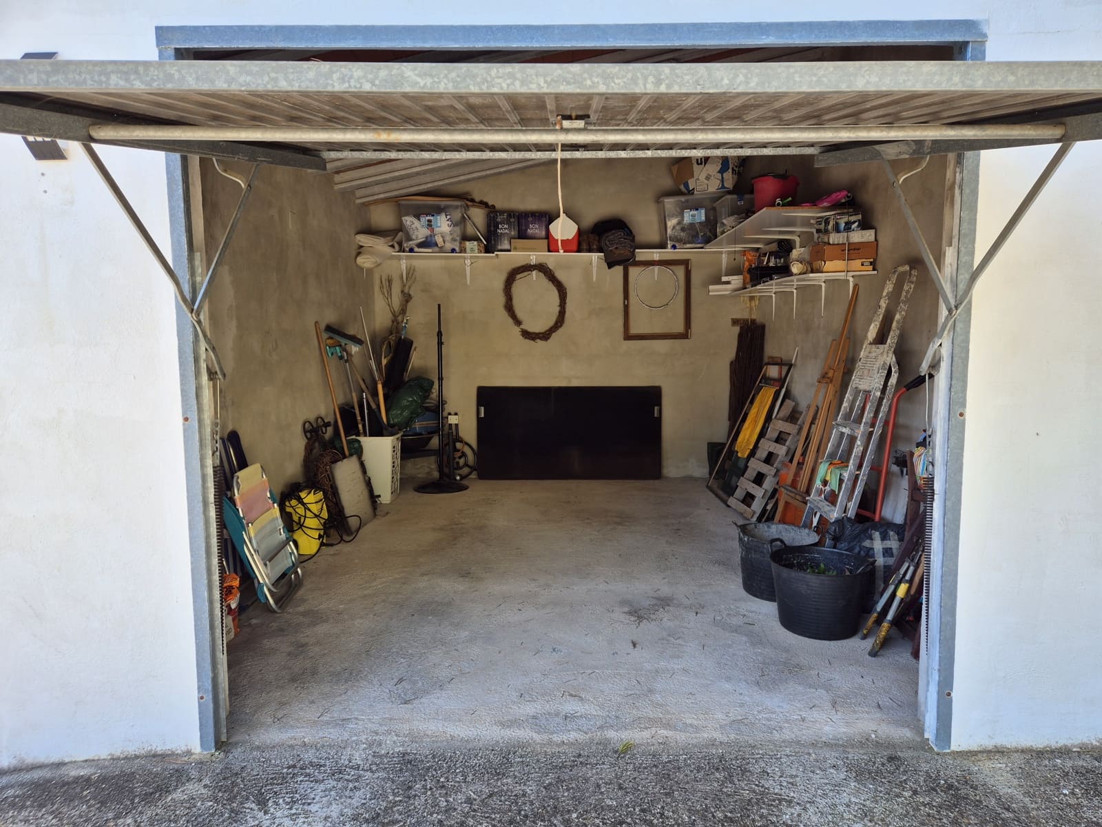 4 bedroom Villa for sale in Jalon / Xalo with pool garage - € 650,000 (Ref: 9422347)