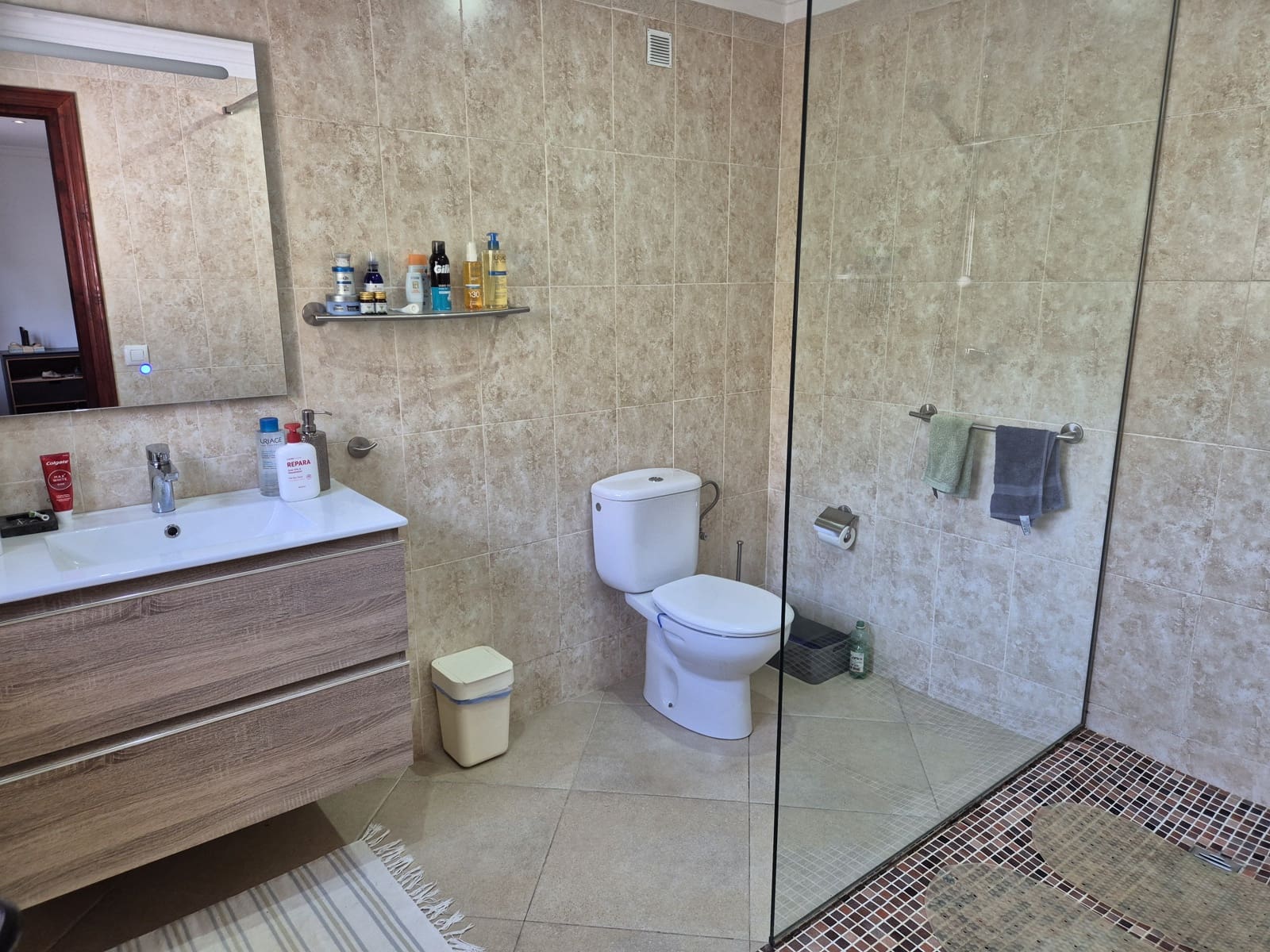 4 bedroom Villa for sale in Jalon / Xalo with pool garage - € 650,000 (Ref: 9422347)