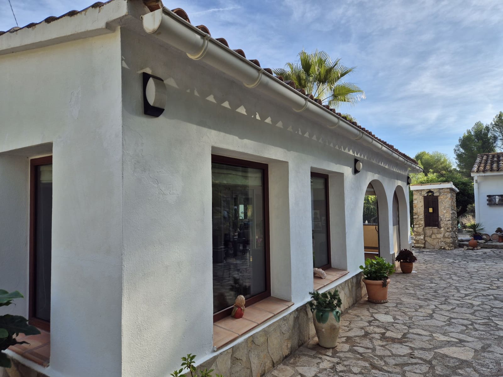 4 bedroom Villa for sale in Jalon / Xalo with pool garage - € 650,000 (Ref: 9422347)