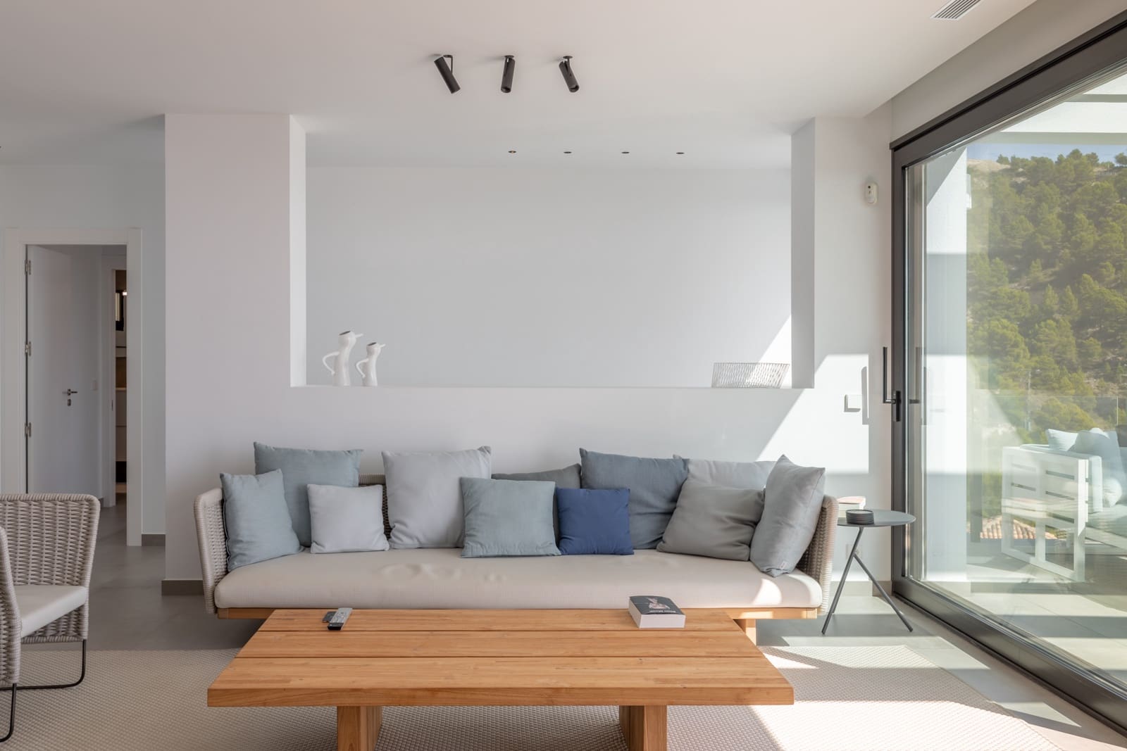 3 bedroom Villa for sale in Altea with pool - € 1,445,000 (Ref: 9422348)