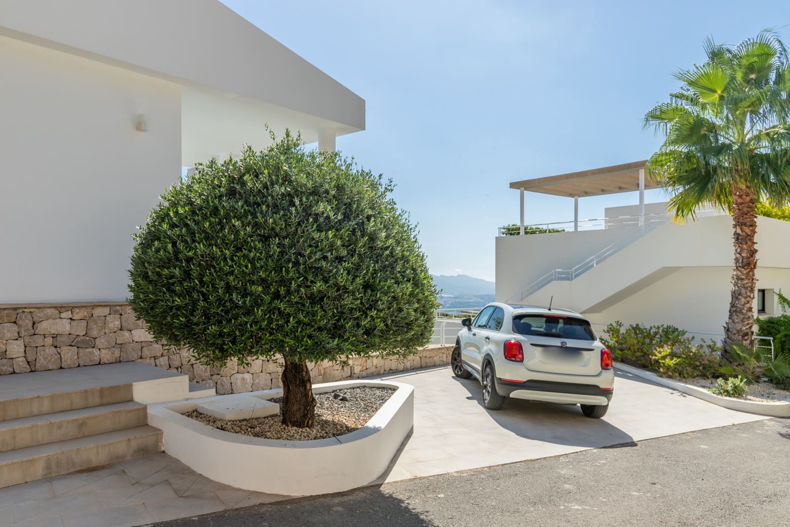 3 bedroom Villa for sale in Altea with pool - € 1,445,000 (Ref: 9422348)