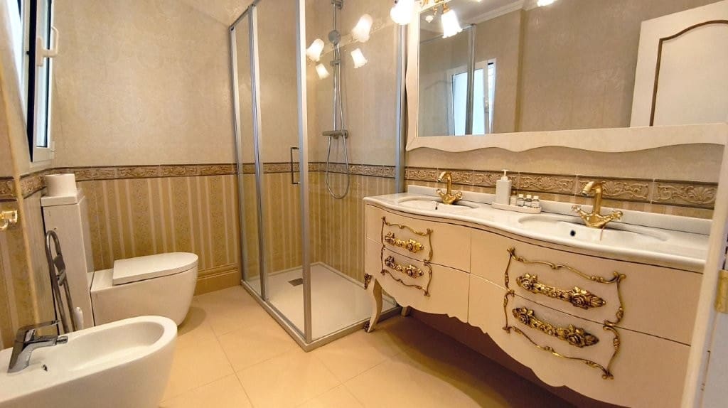 6 quarto Moradia para venda em La Sella com piscina garagem - 1 400 000 € (Ref: 9473531)