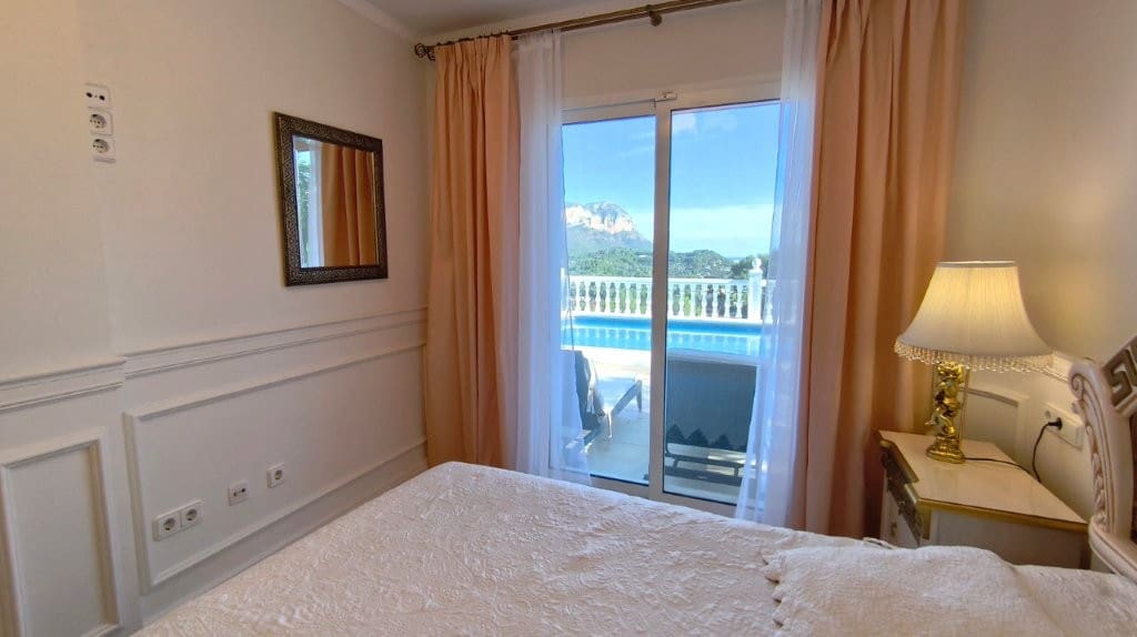 6 quarto Moradia para venda em La Sella com piscina garagem - 1 400 000 € (Ref: 9473531)