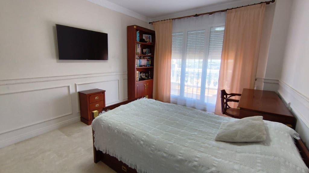 6 quarto Moradia para venda em La Sella com piscina garagem - 1 400 000 € (Ref: 9473531)