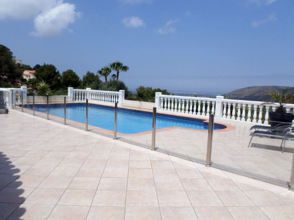 5 quarto Moradia para venda em La Sella com piscina garagem - 960 000 € (Ref: 9473532)